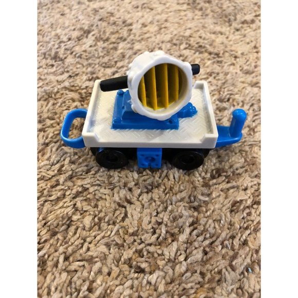 GeoTrax Search Light Rescue Police Car Set C6856 - Complete - Picture 2 of 4